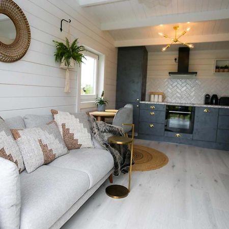 The Paddocks Cabin - Stylish, Cozy & Private Killarney Buitenkant foto