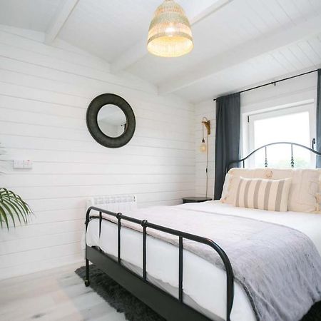 The Paddocks Cabin - Stylish, Cozy & Private Killarney Buitenkant foto